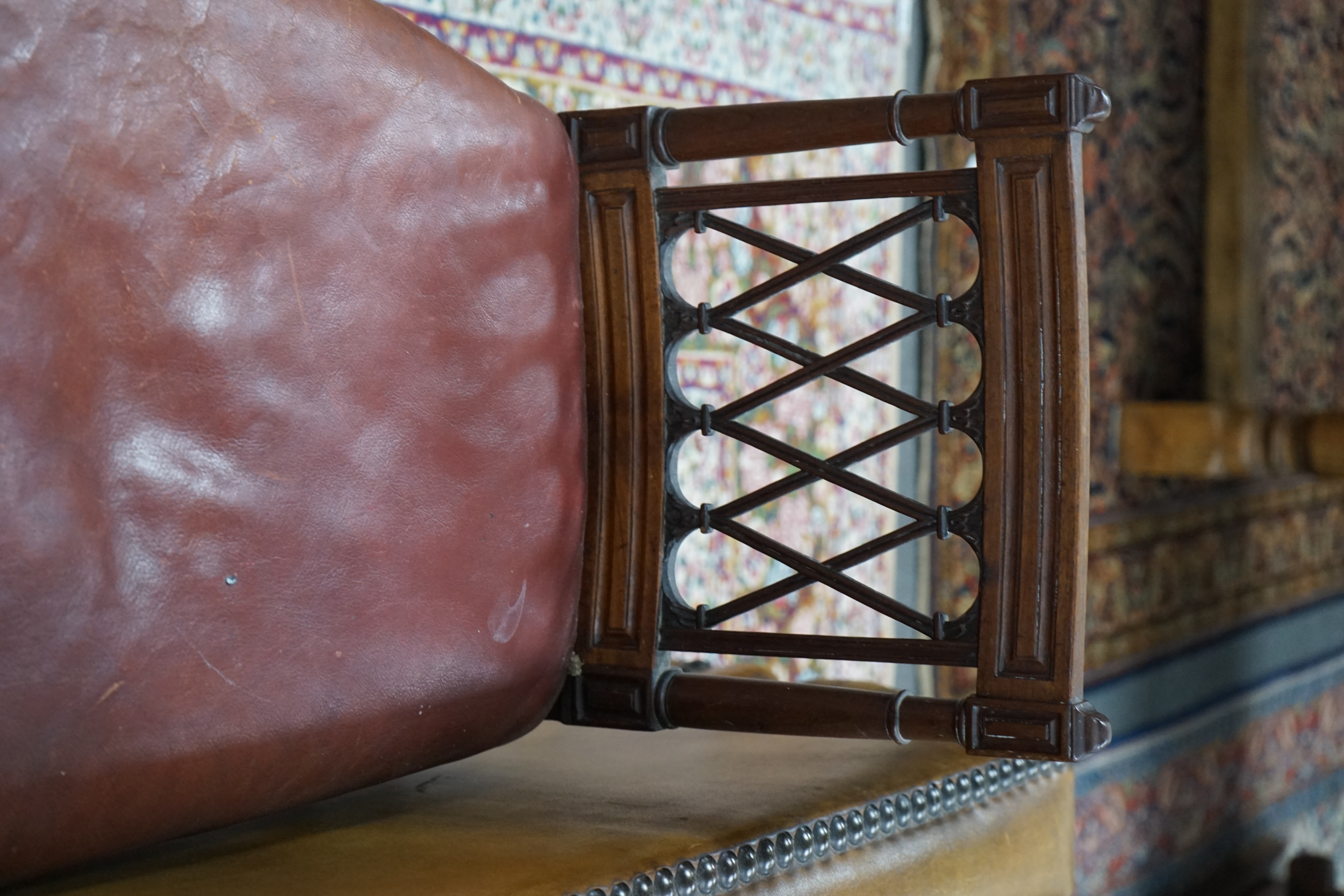 An Edwardian Sheraton Revival mahogany window seat, length 109cm, depth 43cm, height 73cm